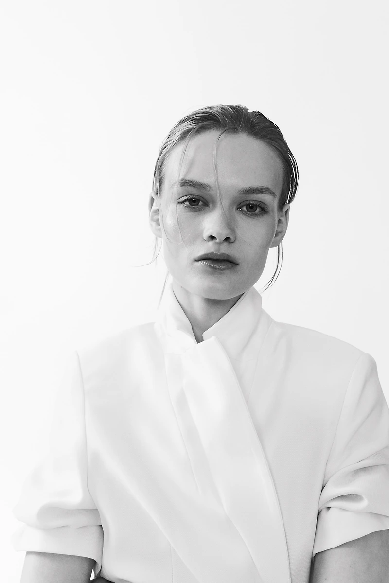 Short-Sleeved Jacket