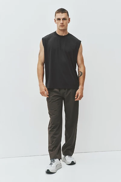 Loose-Fit Sports Tank Top with DryMove™