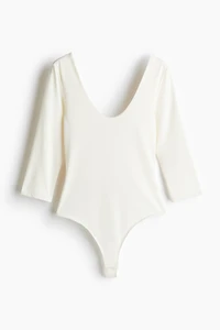 Maillot tanga à décolleté