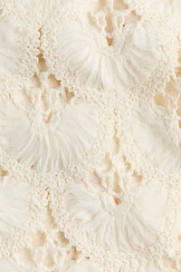 Jupe droite à l’aspect crochet