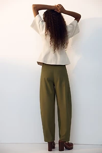 Barrel-Leg Cargo Pants