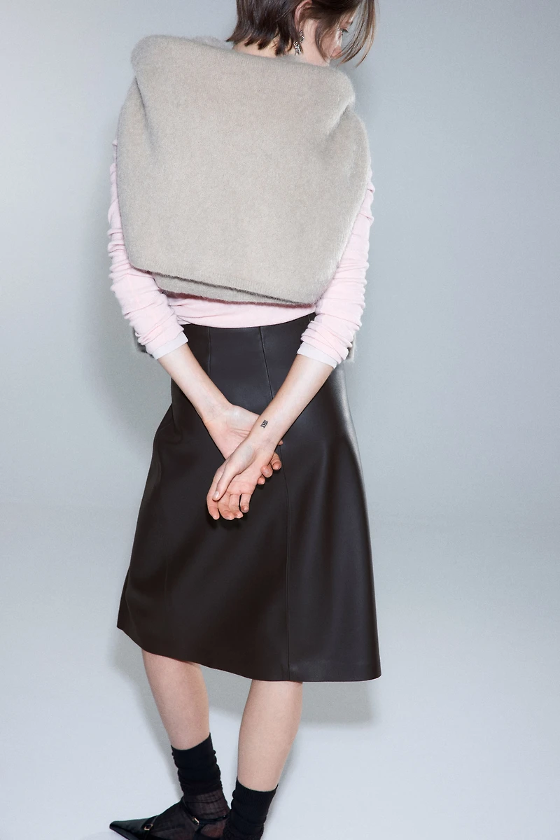 Jupe avec boucle devant