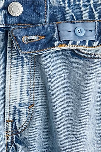 Loose-Fit Denim Shorts