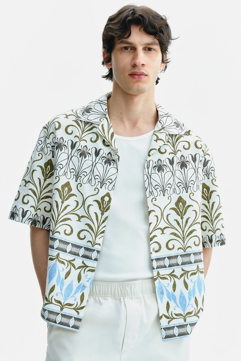 Chemise décontractée à motif avec col cubain