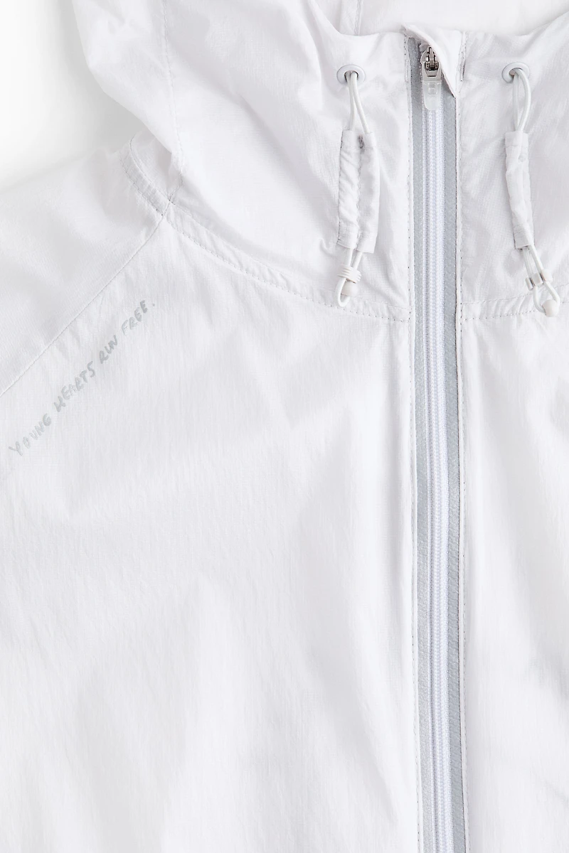 Loose-Fit Lightweight Running Jacket with DryMove™