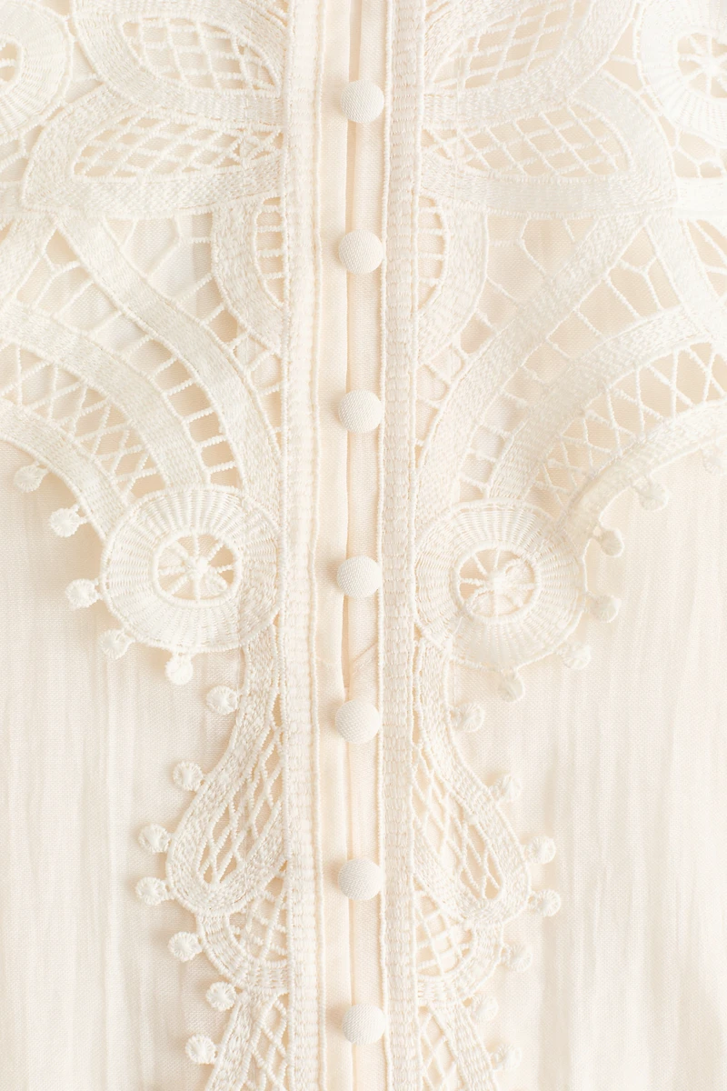 Blouse avec empiècement en dentelle