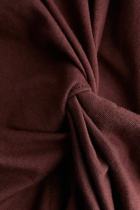 T-shirt avec détail torsadé