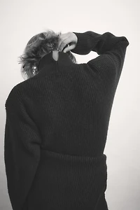 Robe en tricot côtelé avec épaulettes