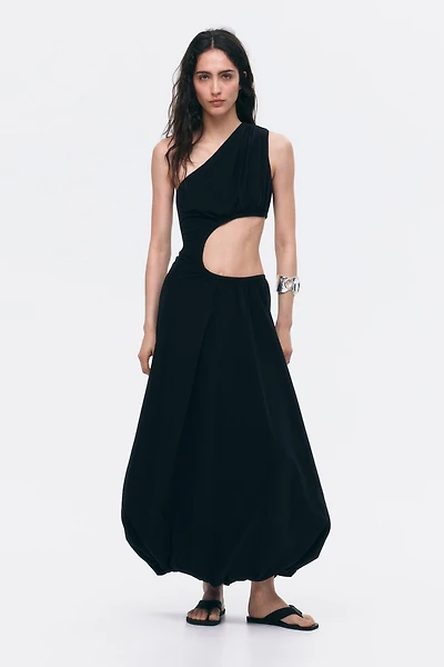 Robe découpée avec base à effet ballon