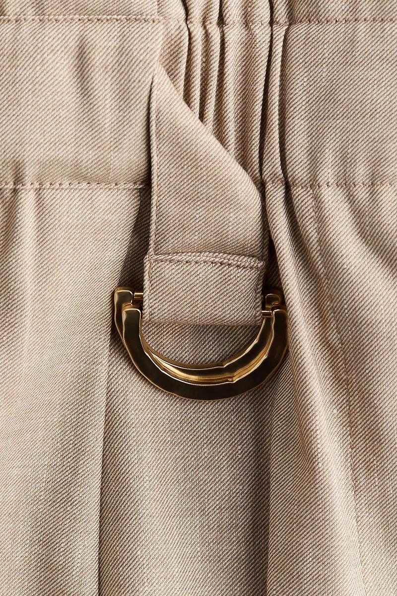 Short à taille froncée avec ceinture