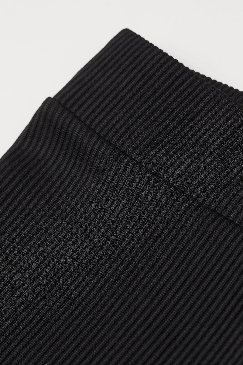 Ribbed Biker Shorts