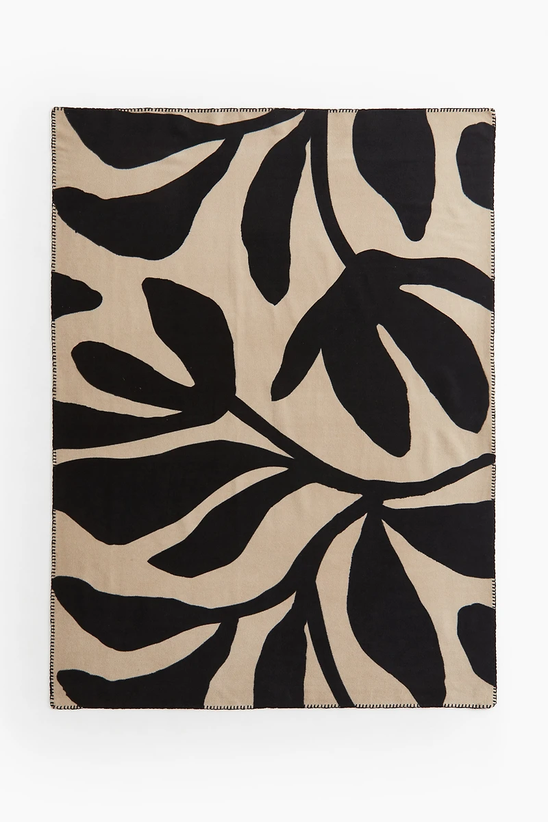Patterned fleece blanket