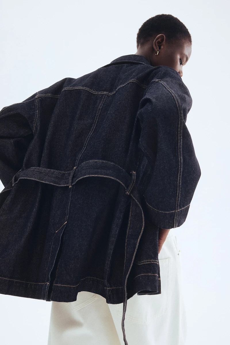 Veste en denim avec ceinture à nouer