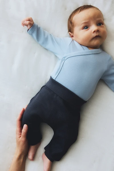 Lot de 4 pantalons en coton côtelé