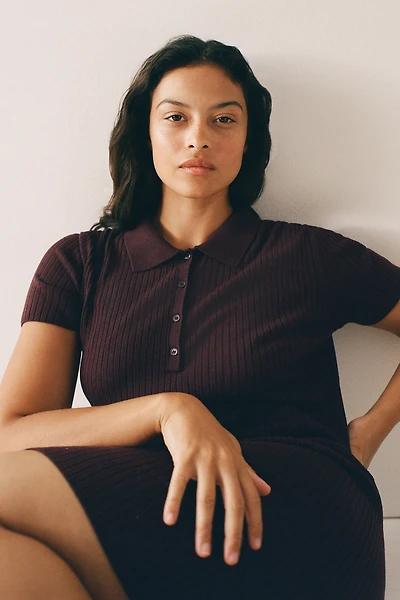 Robe en tricot côtelé avec col