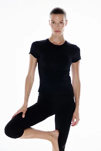 Sports Shirt with DryMove™