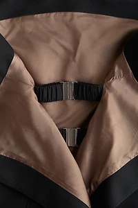 Haut bandeau avec dos ouvert