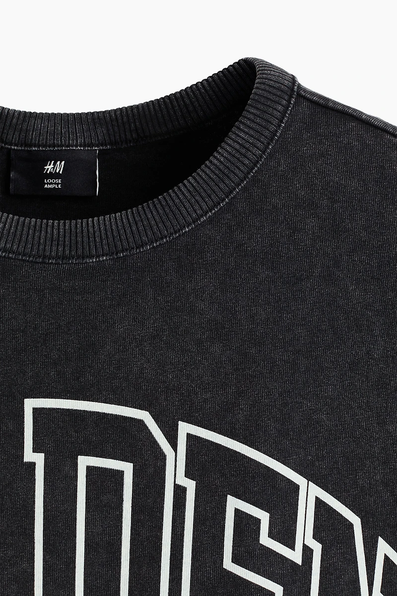 Loose-Fit Sleeveless T-Shirt