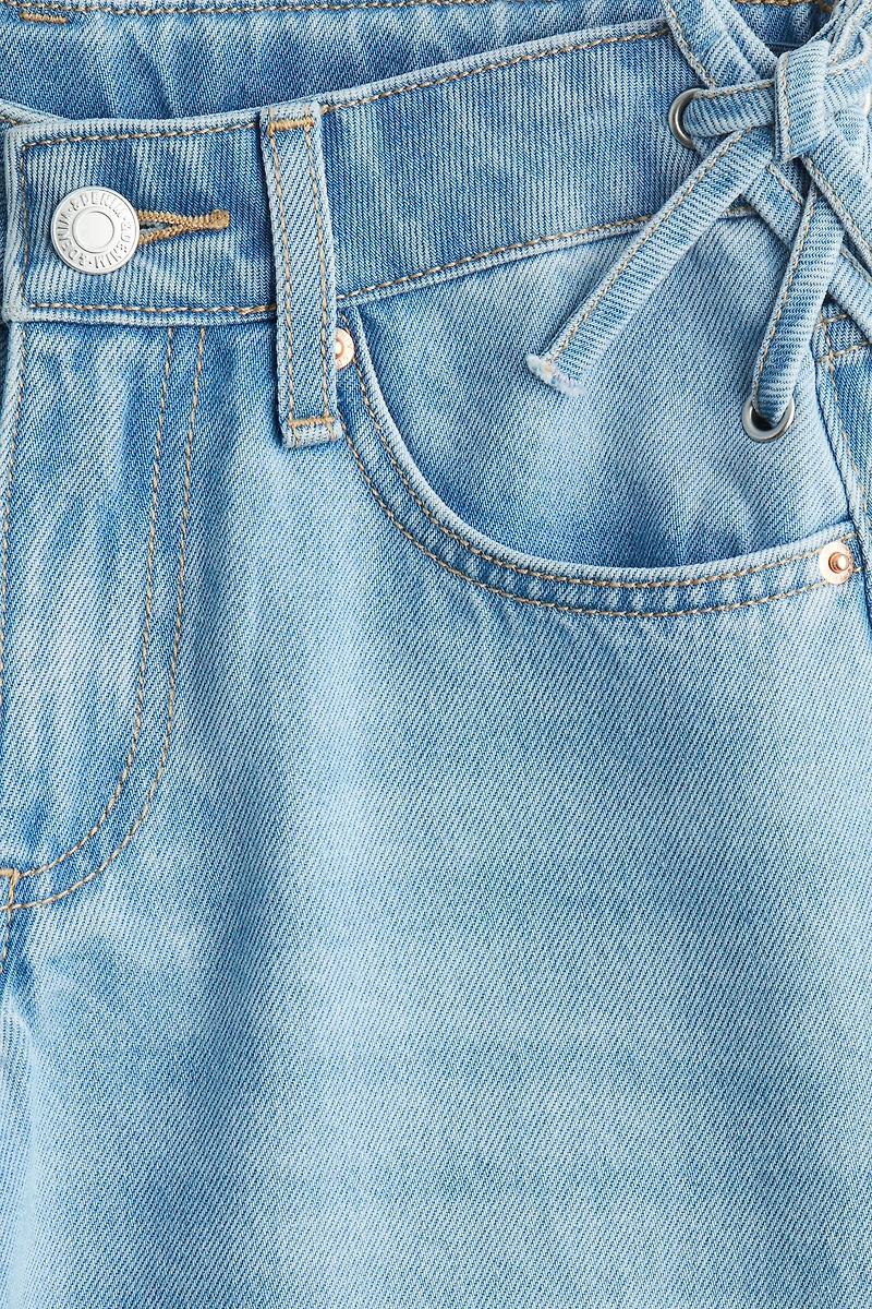Wide-Leg Jeans