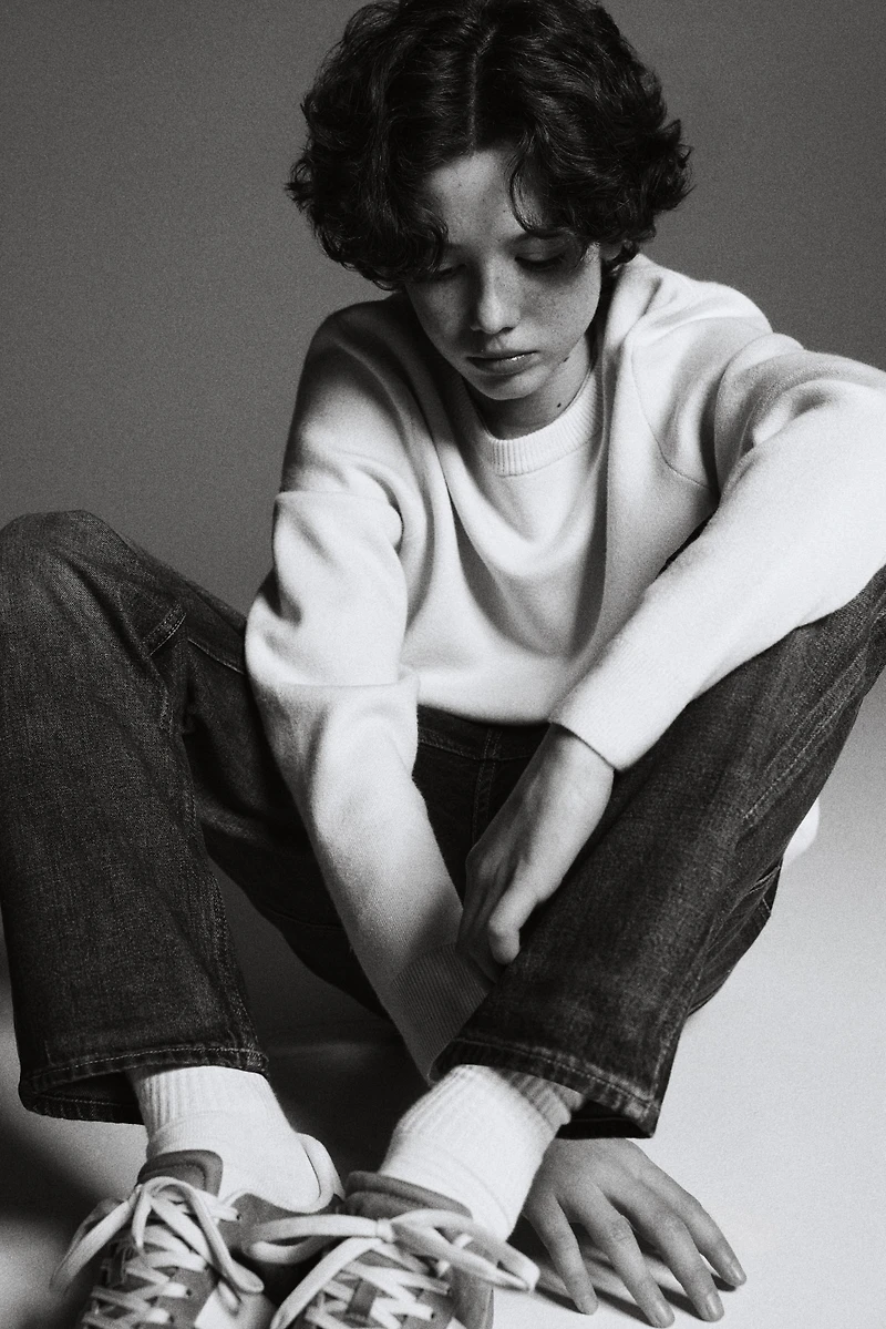 Relaxed Tapered Fit Jeans