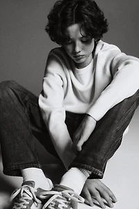 Relaxed Tapered Fit Jeans