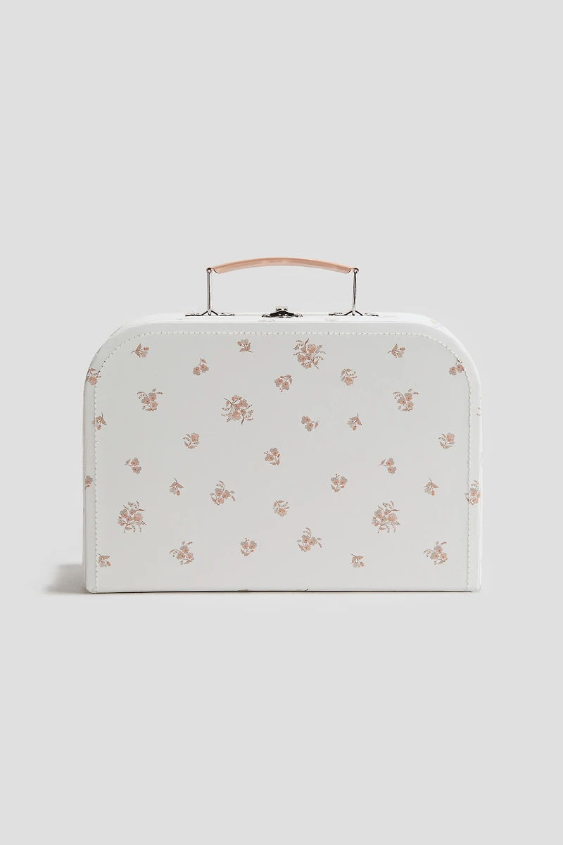 Valise en carton