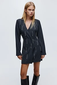 Robe ornée de strass