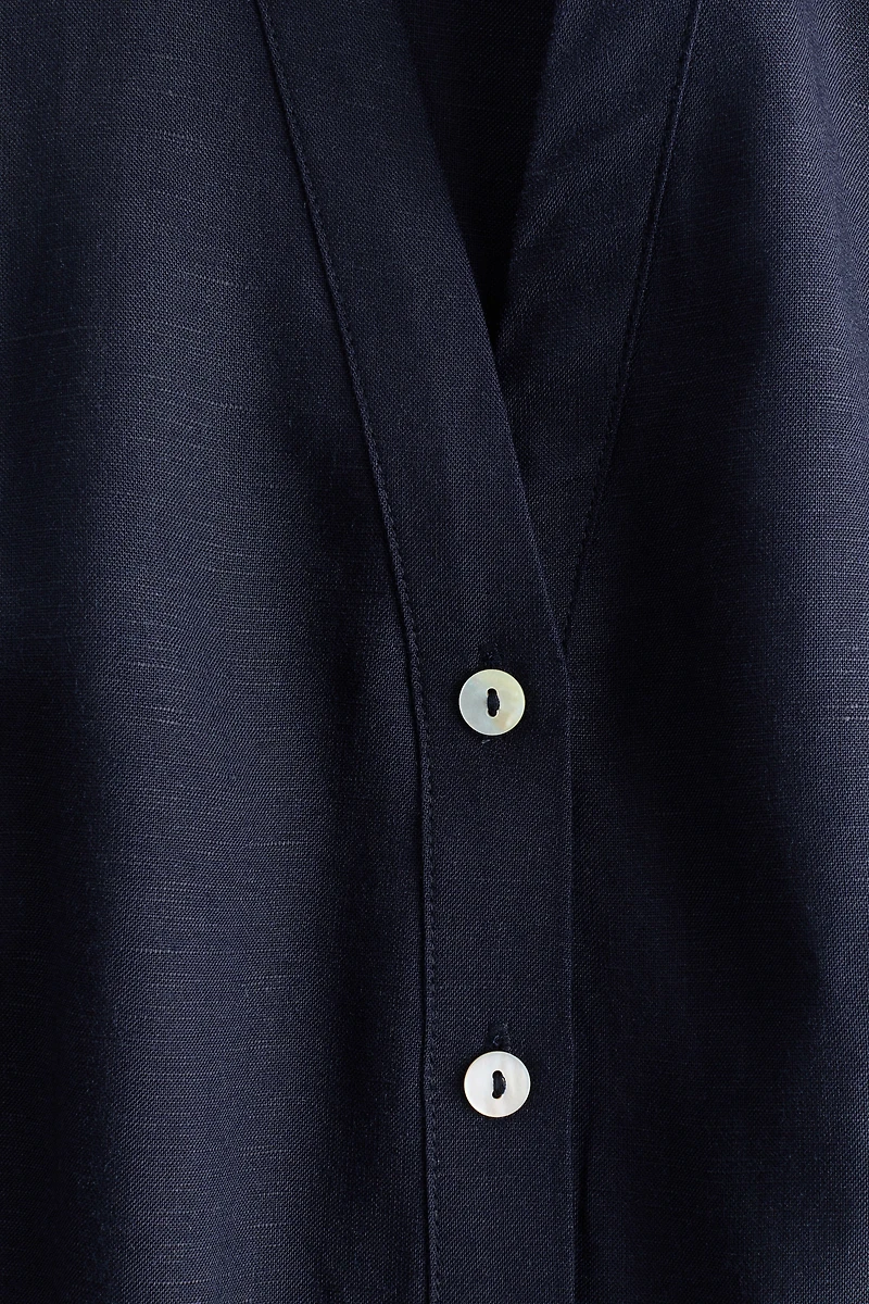 Sleeveless Linen-Blend Shirt