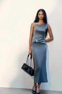 Robe à effet drapé