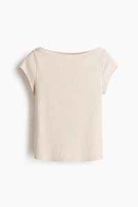 Haut en tricot côtelé avec encolure bateau