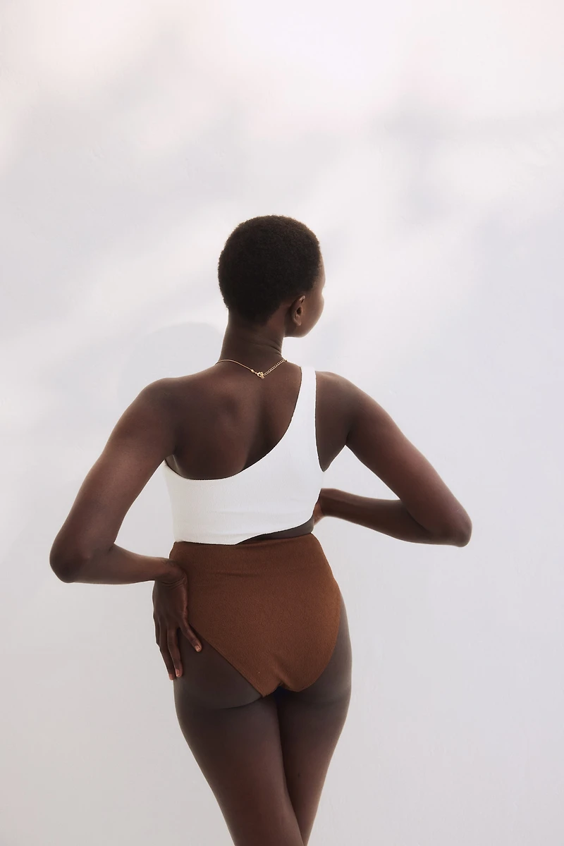 Costume de bain asymétrique coussiné échancré