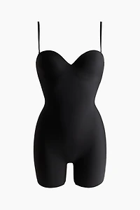 Combinaison légèrement gainante sans bretelles