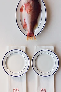 Lot de 2 assiettes moyennes en porcelaine
