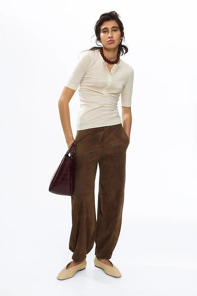 Barrel-Leg Pants