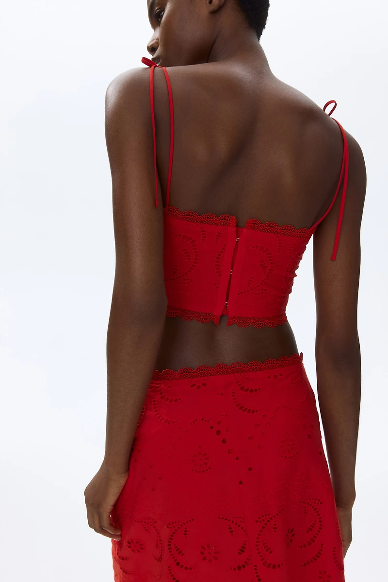 Haut en coton avec broderie anglaise