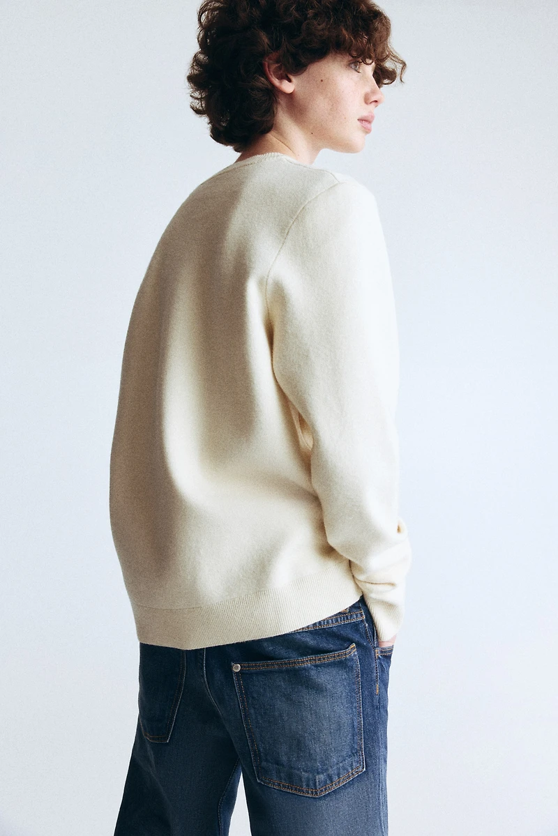 Relaxed Tapered Fit Jeans