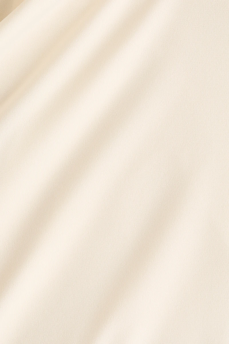 Haut avec détail torsadé