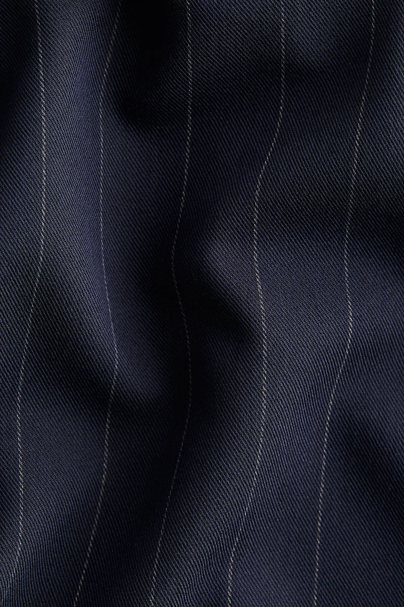 Robe droite avec jupe corolle