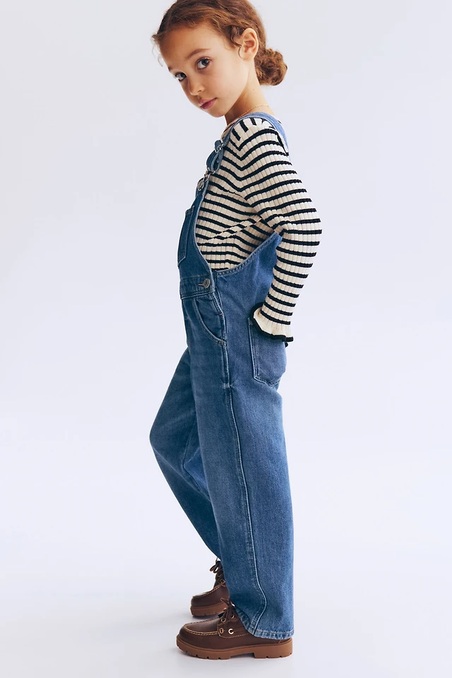 h&m denim overall dress H&M, size 7, Hello Kitty denim overall dress
