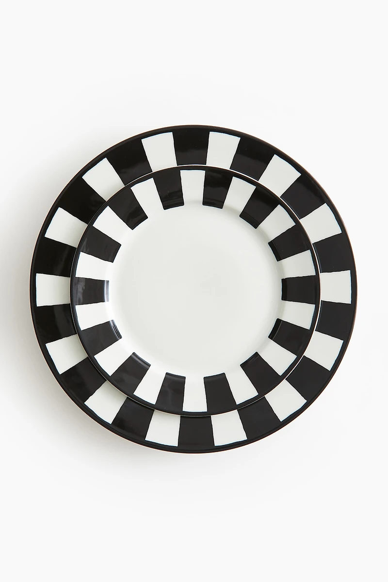 Medium-Sized Porcelain Plate