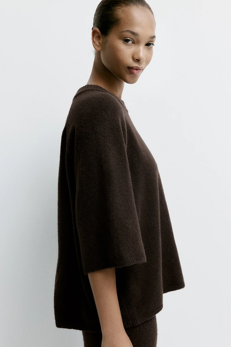 Short-Sleeved Sweater