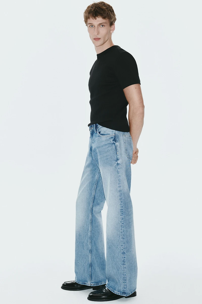Relaxed Bootcut Jeans