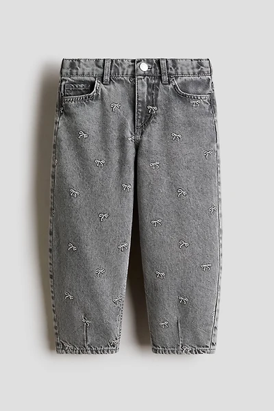 Loose-Fit Barrel-Leg Jeans