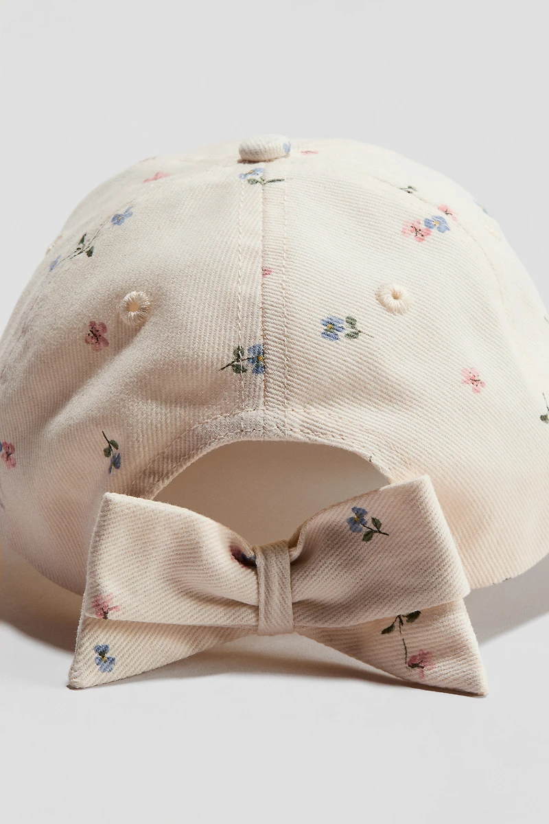 Casquette en coton avec boucle