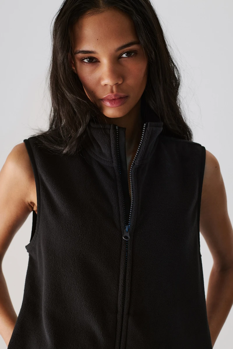 Regular-Fit Fleece Sports Vest