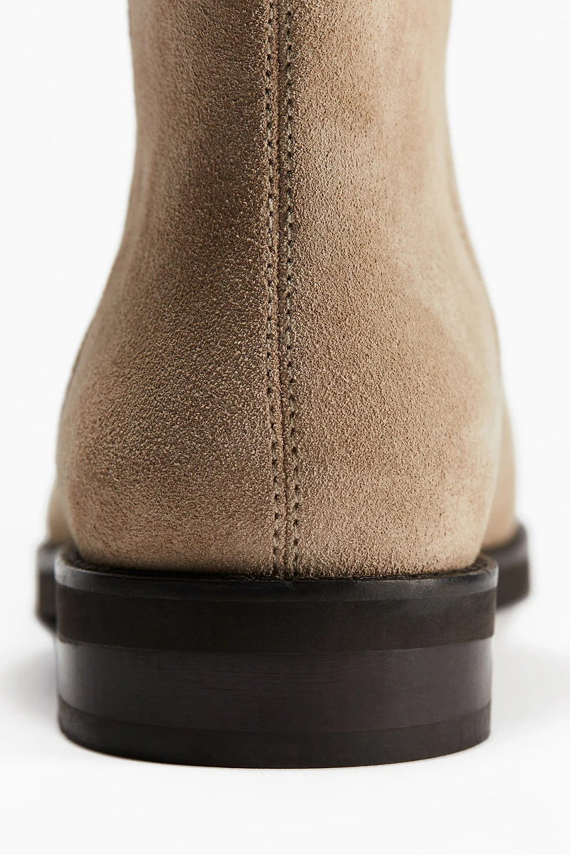 Bottines en cuir à mi-mollet