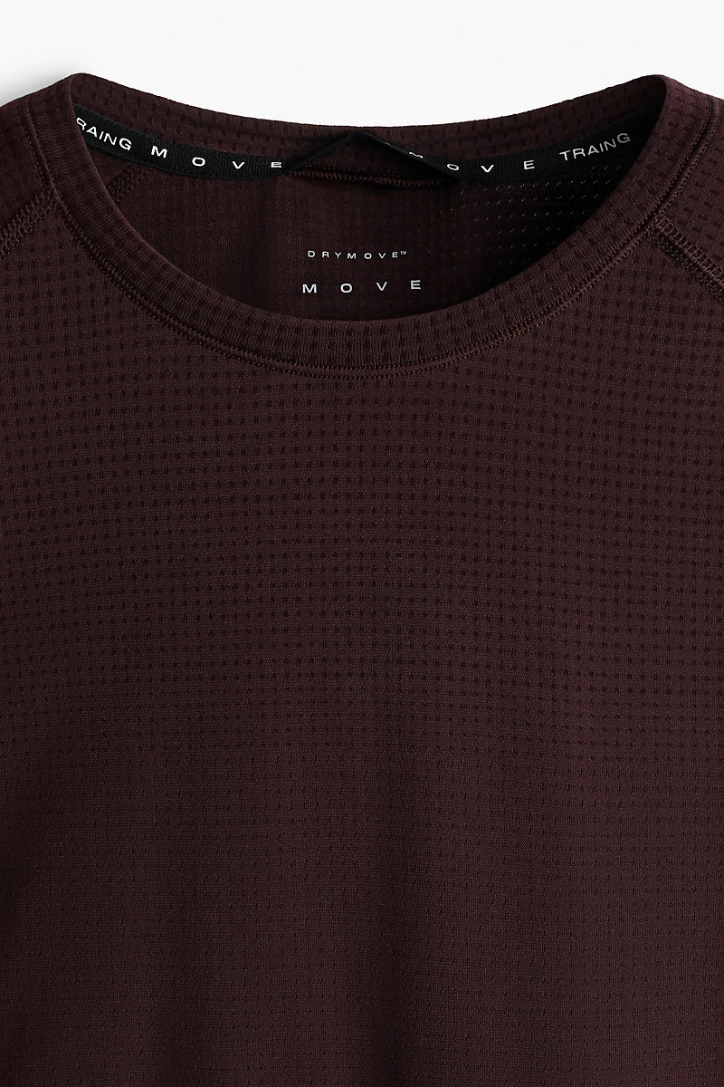 Muscle Fit Sports T-Shirt with DryMove™