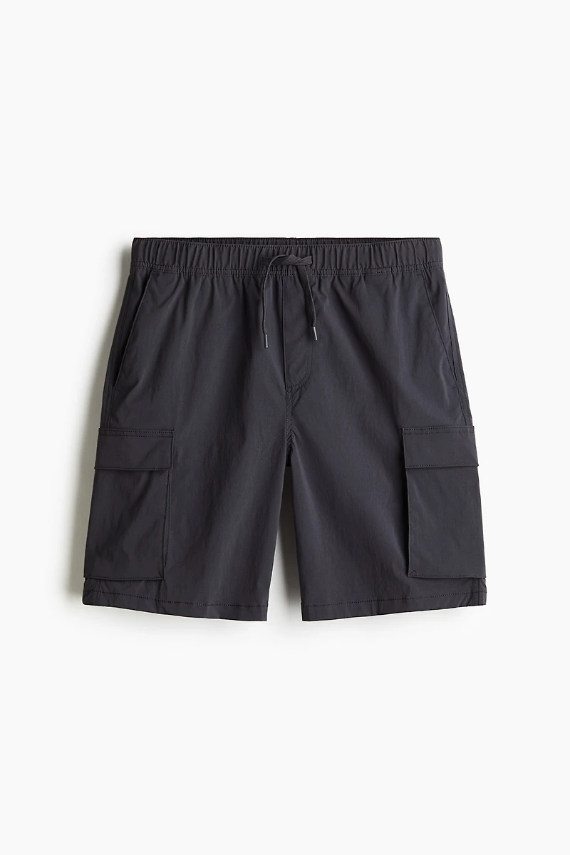 Short cargo classique en nylon
