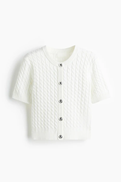 Chandail en tricot torsadé