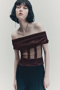 Haut en voile à épaules dénudées